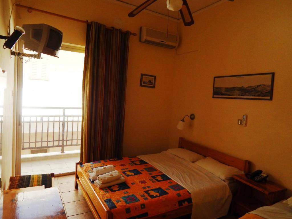 Angela'S House Hotel Monemvasía Room photo